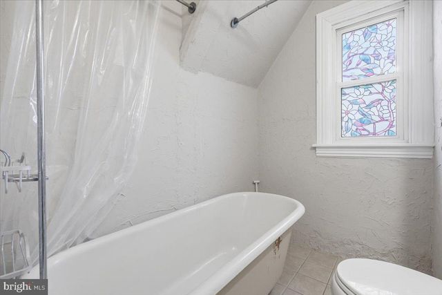 318 NORTHAMPTON ST, Hellertown, PA 18055