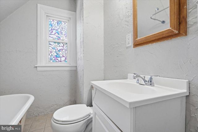 318 NORTHAMPTON ST, Hellertown, PA 18055