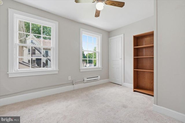 318 NORTHAMPTON ST, Hellertown, PA 18055