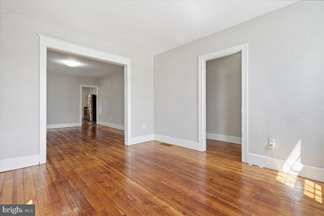 318 NORTHAMPTON ST, Hellertown, PA 18055