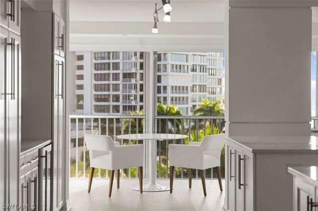 4401 Gulf Shore BLVD N C605, Naples, FL 34103