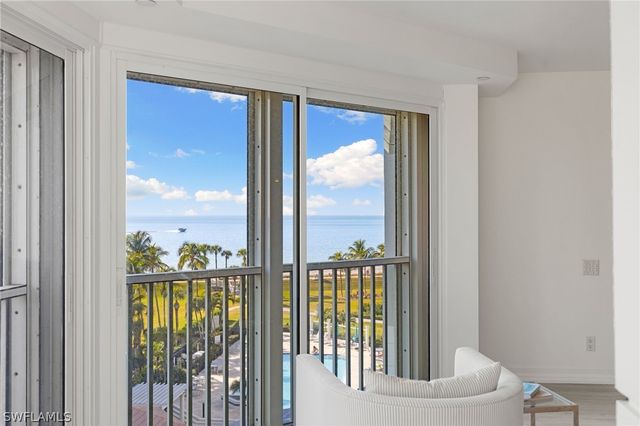 4401 Gulf Shore BLVD N C605, Naples, FL 34103