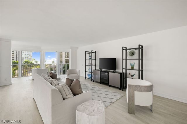 4401 Gulf Shore BLVD N C605, Naples, FL 34103