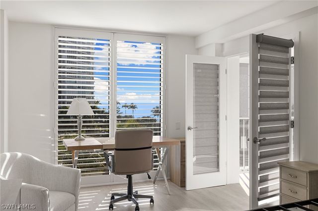 4401 Gulf Shore BLVD N C605, Naples, FL 34103