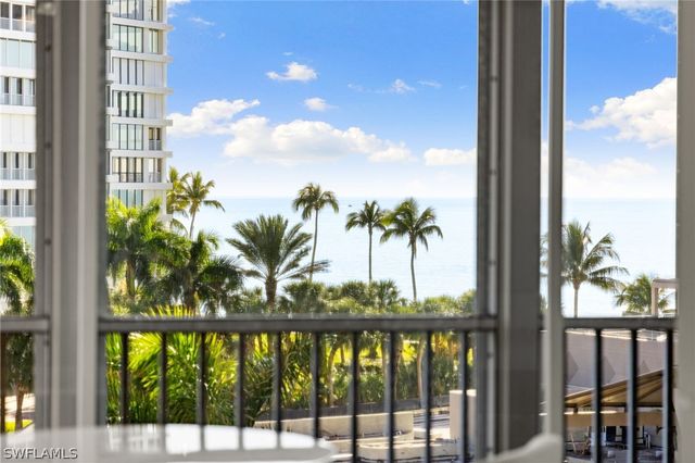 4401 Gulf Shore BLVD N C605, Naples, FL 34103