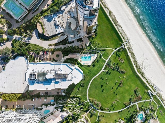 4401 Gulf Shore BLVD N C605, Naples, FL 34103