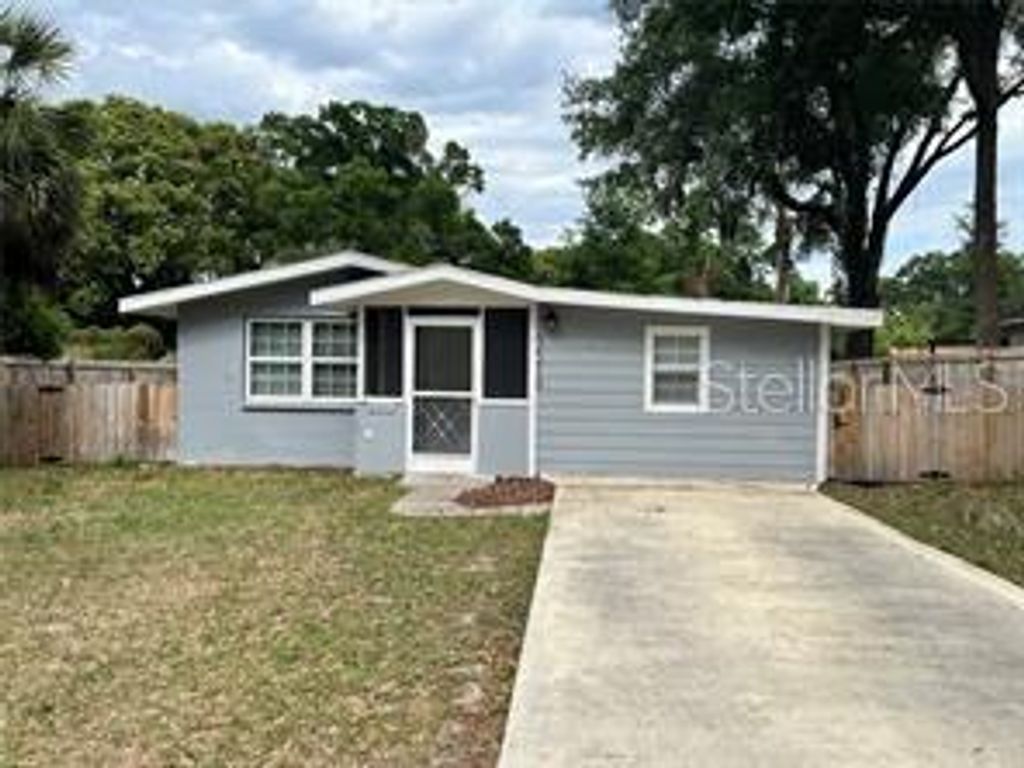 5516 9TH STREET, Zephyrhills, FL 33542