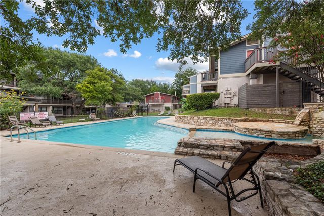 2215 Post RD 2102, Austin, TX 78704