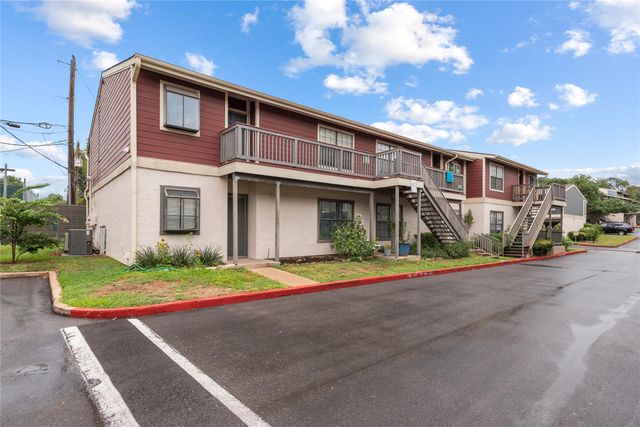 2215 Post RD 2102, Austin, TX 78704