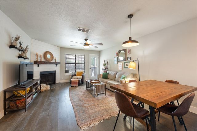 2215 Post RD 2102, Austin, TX 78704