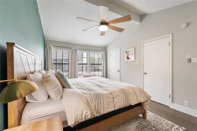 2215 Post RD 2102, Austin, TX 78704