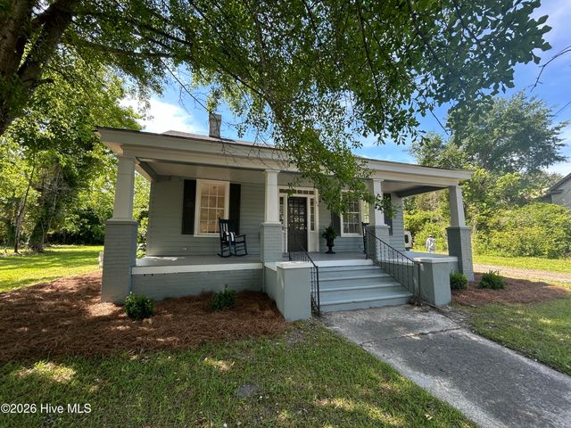 319 W Grubb Street, Hertford, NC 27944