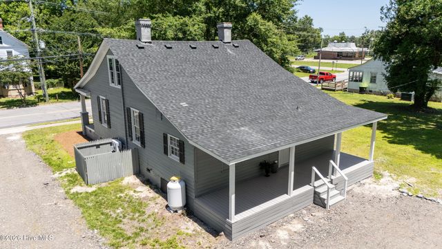 319 W Grubb Street, Hertford, NC 27944