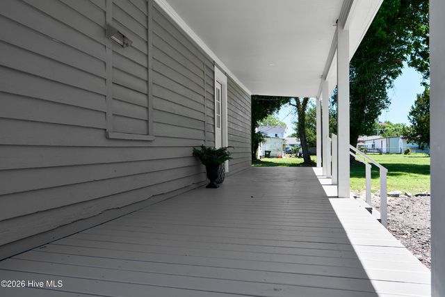 319 W Grubb Street, Hertford, NC 27944