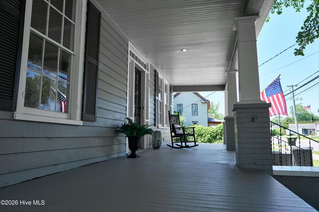 319 W Grubb Street, Hertford, NC 27944