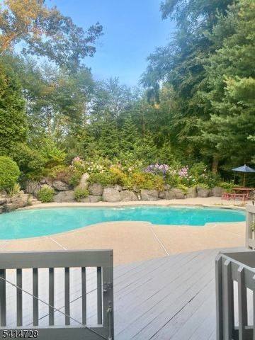 8 Union Hill Rd, Denville Twp., NJ 07834