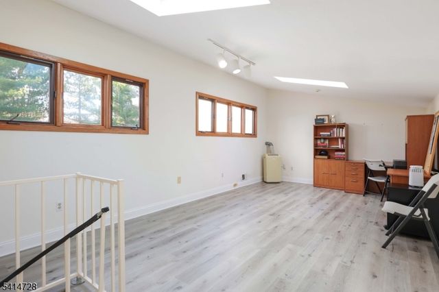 8 Union Hill Rd, Denville Twp., NJ 07834