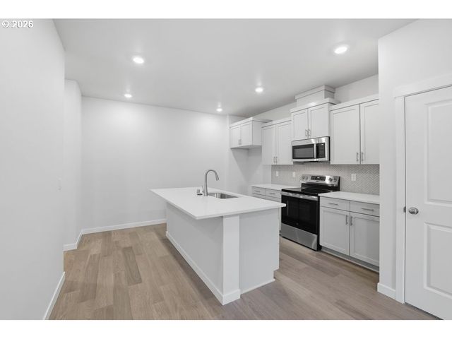 421 Sw 31ST St, Battle Ground, WA 98604