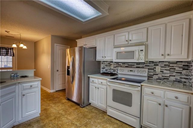 1127 Bradford Park Drive, Auburn, GA 30011