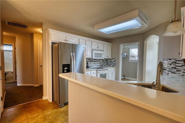 1127 Bradford Park Drive, Auburn, GA 30011