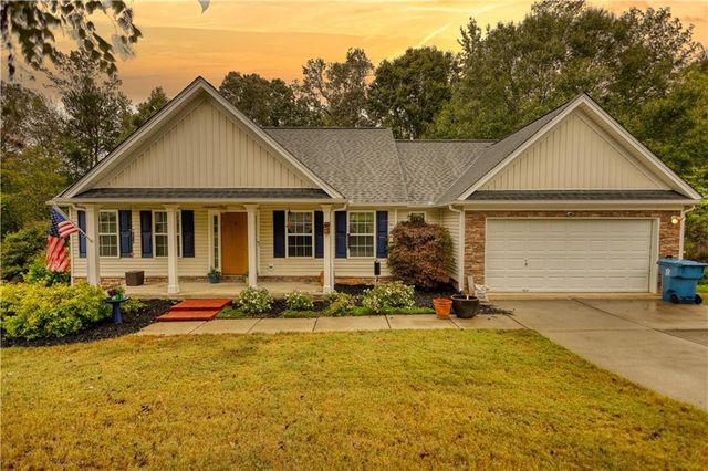 1127 Bradford Park Drive, Auburn, GA 30011