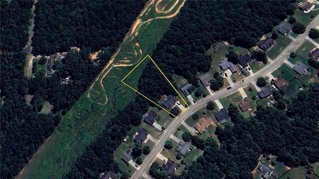 1127 Bradford Park Drive, Auburn, GA 30011