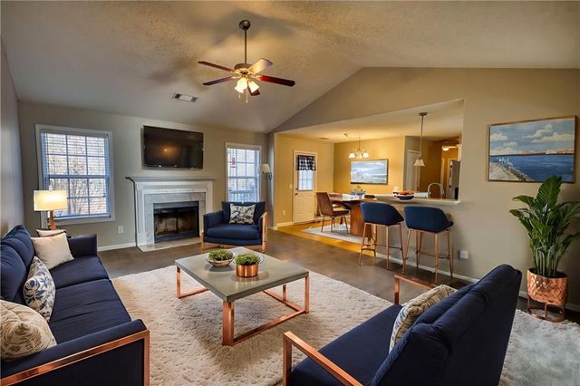 1127 Bradford Park Drive, Auburn, GA 30011