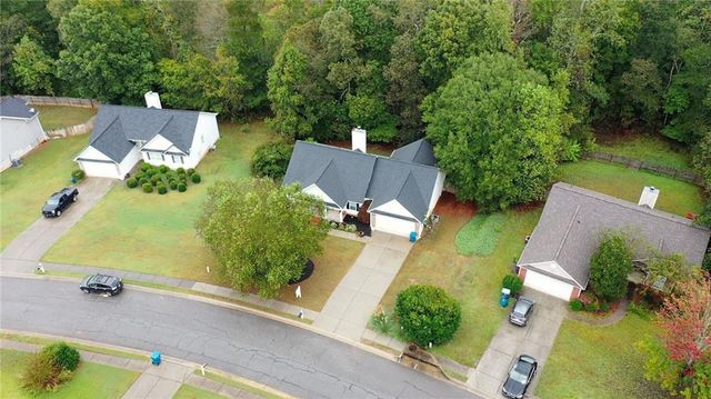 1127 Bradford Park Drive, Auburn, GA 30011