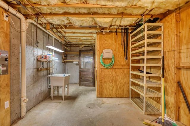 1127 Bradford Park Drive, Auburn, GA 30011