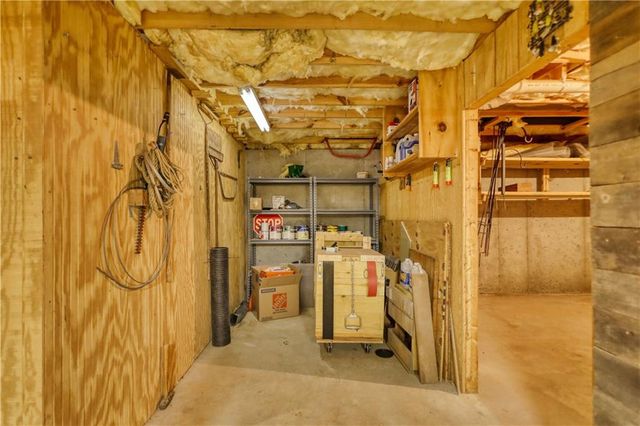 1127 Bradford Park Drive, Auburn, GA 30011