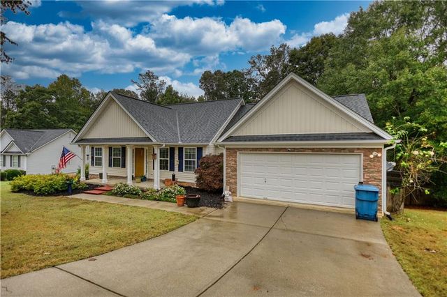 1127 Bradford Park Drive, Auburn, GA 30011