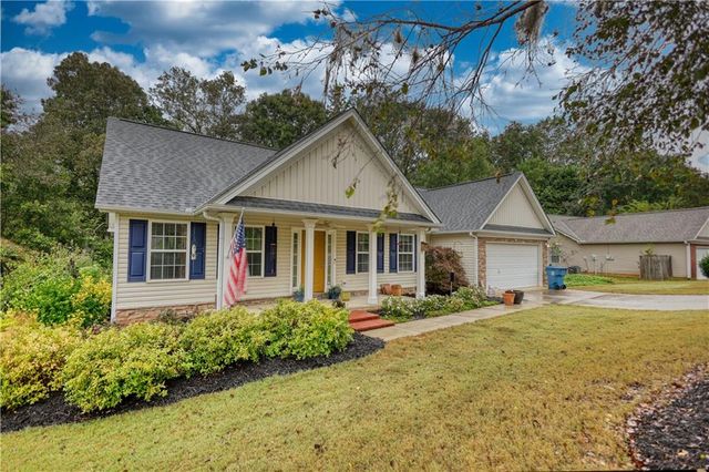 1127 Bradford Park Drive, Auburn, GA 30011