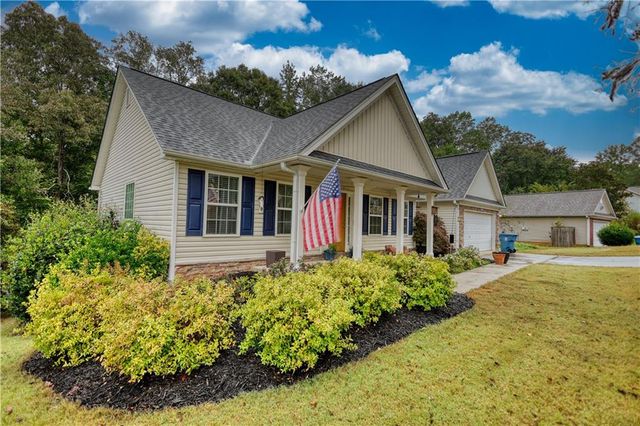 1127 Bradford Park Drive, Auburn, GA 30011