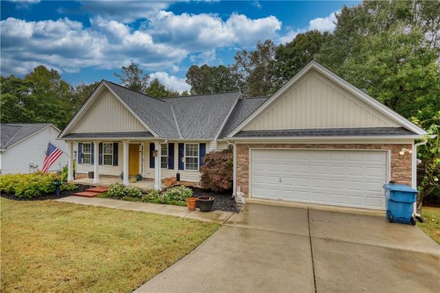 1127 Bradford Park Drive, Auburn, GA 30011