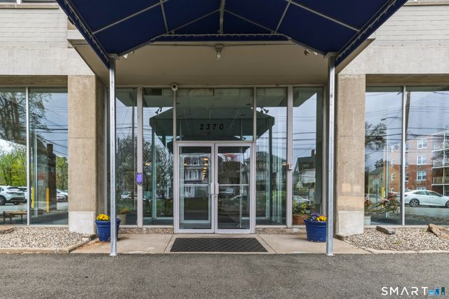 2370 North Avenue 4C, Bridgeport, CT 06604