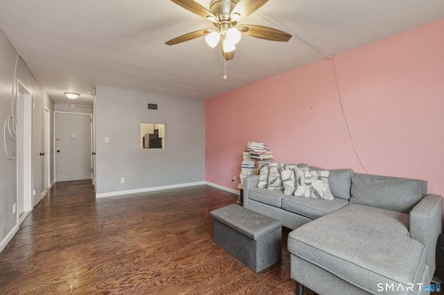2370 North Avenue 4C, Bridgeport, CT 06604