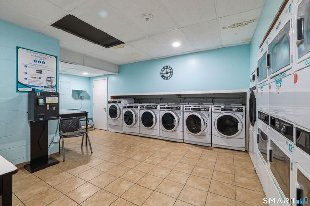 2370 North Avenue 4C, Bridgeport, CT 06604