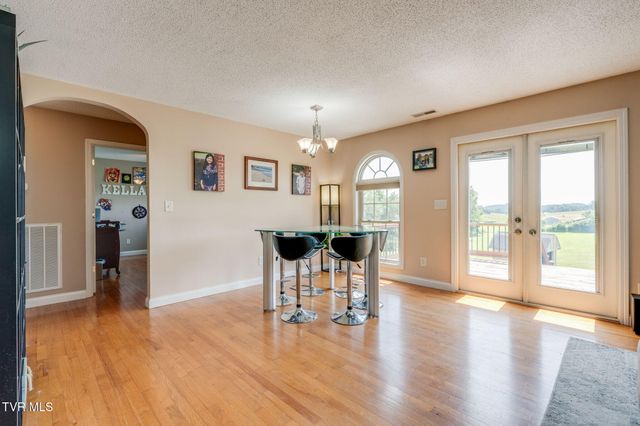 136 Mystic Lane, Jonesborough, TN 37659