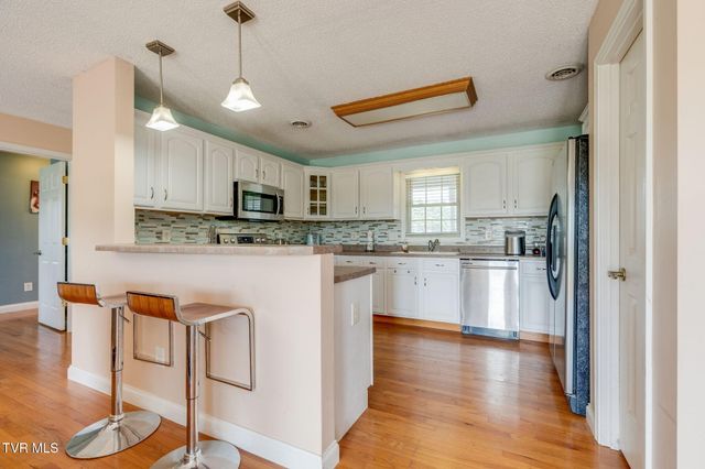 136 Mystic Lane, Jonesborough, TN 37659