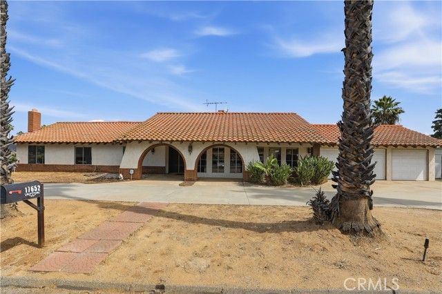 17652 Calle Del Corral, Riverside, CA 92504