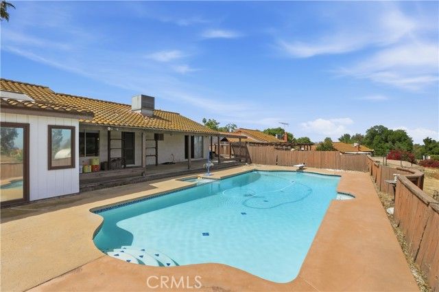 17652 Calle Del Corral, Riverside, CA 92504