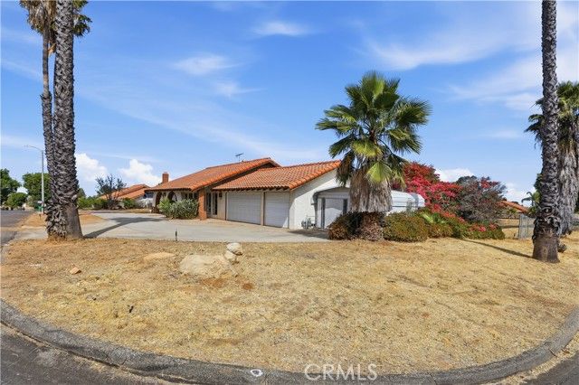 17652 Calle Del Corral, Riverside, CA 92504