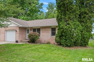 3329 Rawlings Drive, Springfield, IL 62704