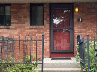 3 Danforth Lane 3, West Hartford, CT 06110
