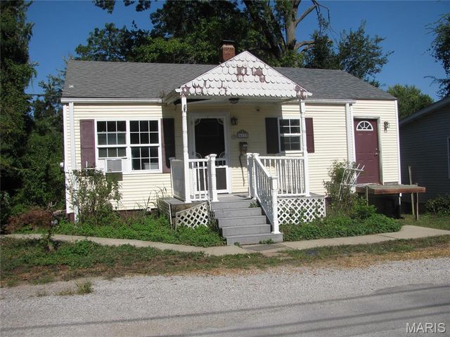 613 Leonard Street, Alton, IL 62002