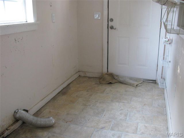 613 Leonard Street, Alton, IL 62002