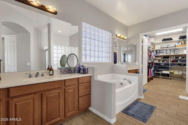 5610 N LYLE Court, Litchfield Park, AZ 85340