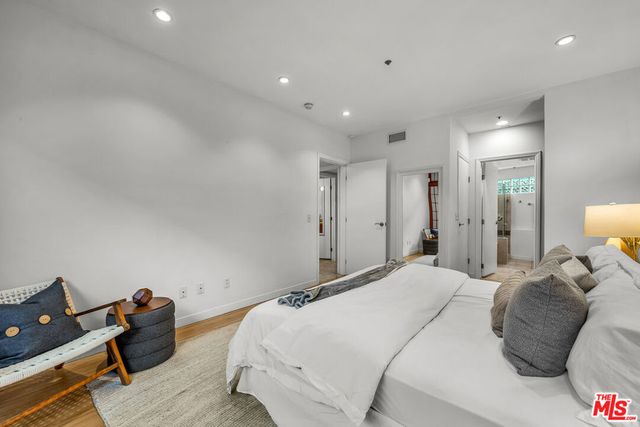 10664 Wilkins Avenue 202, Los Angeles, CA 90024