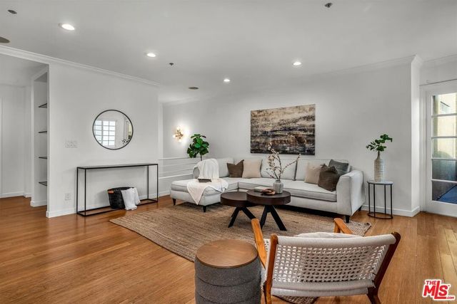 10664 Wilkins Avenue 202, Los Angeles, CA 90024
