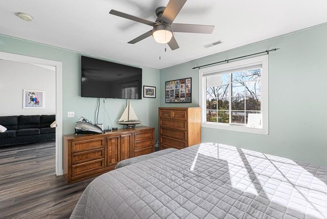 S77W19351 Lakewood DRIVE, Muskego, WI 53150